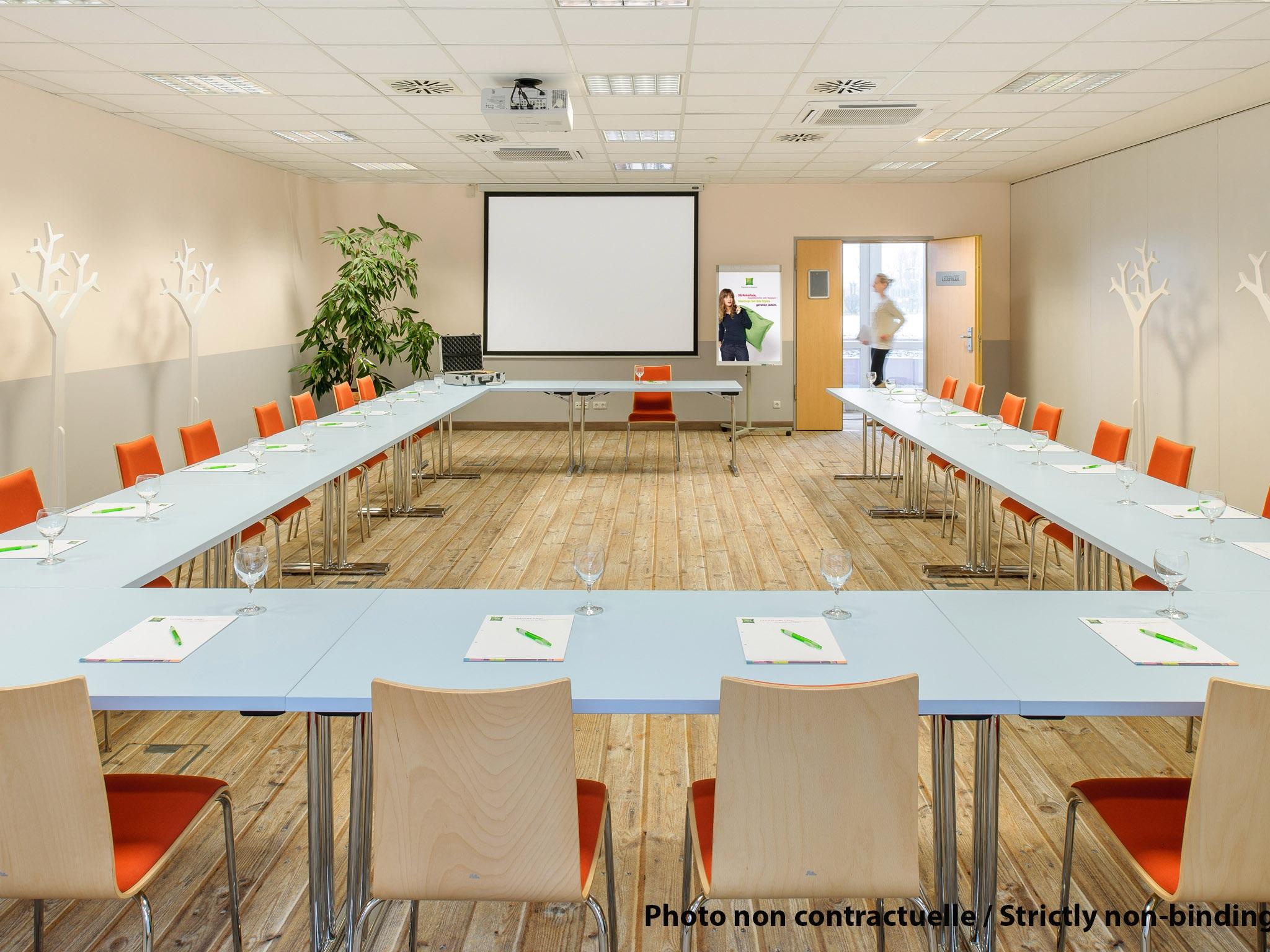 מלון פטלין ג'איה Ibis Styles Kuala Lumpur Sri Damansara מראה חיצוני תמונה